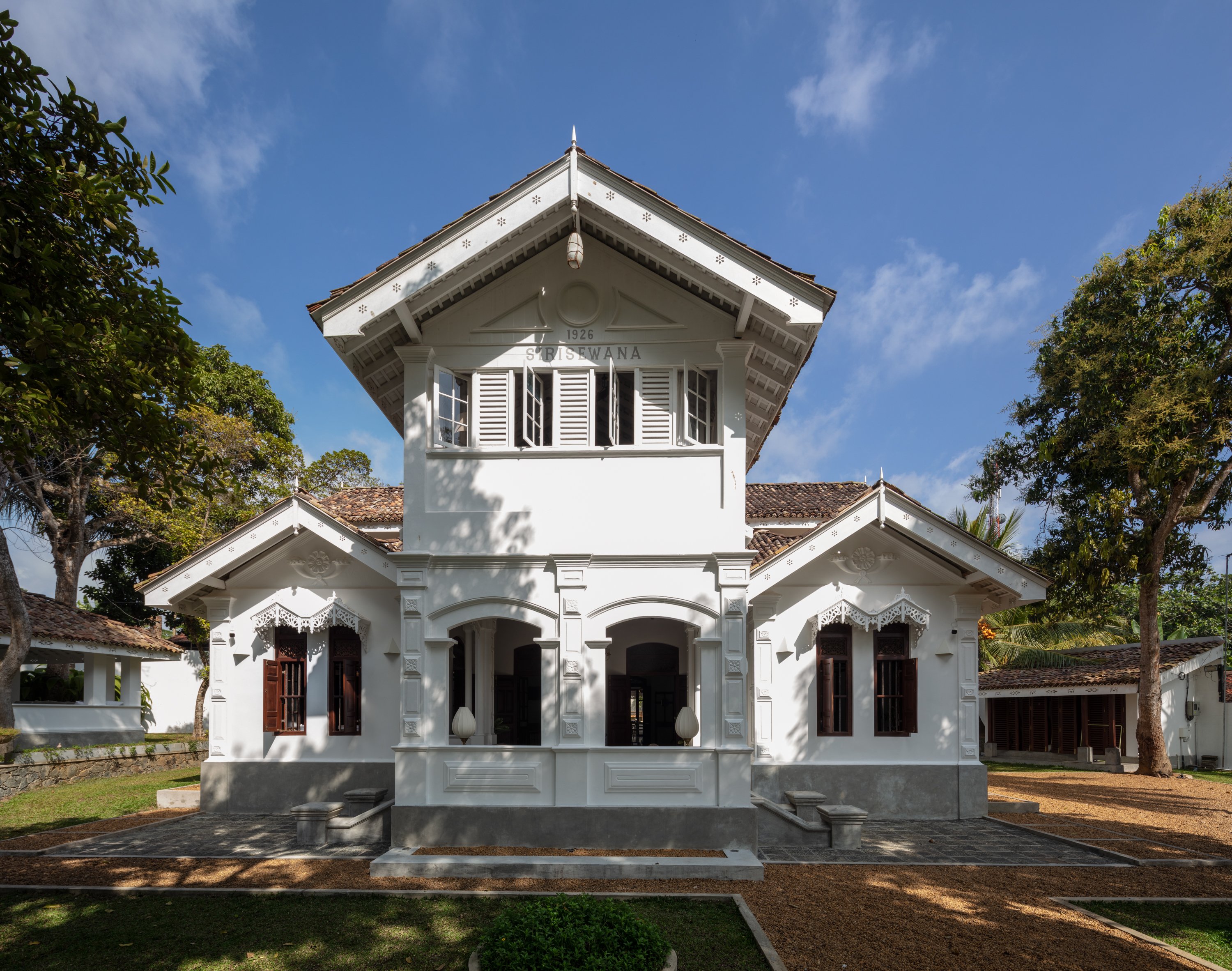 ARCHITECTURAL - RIVER HOUSE